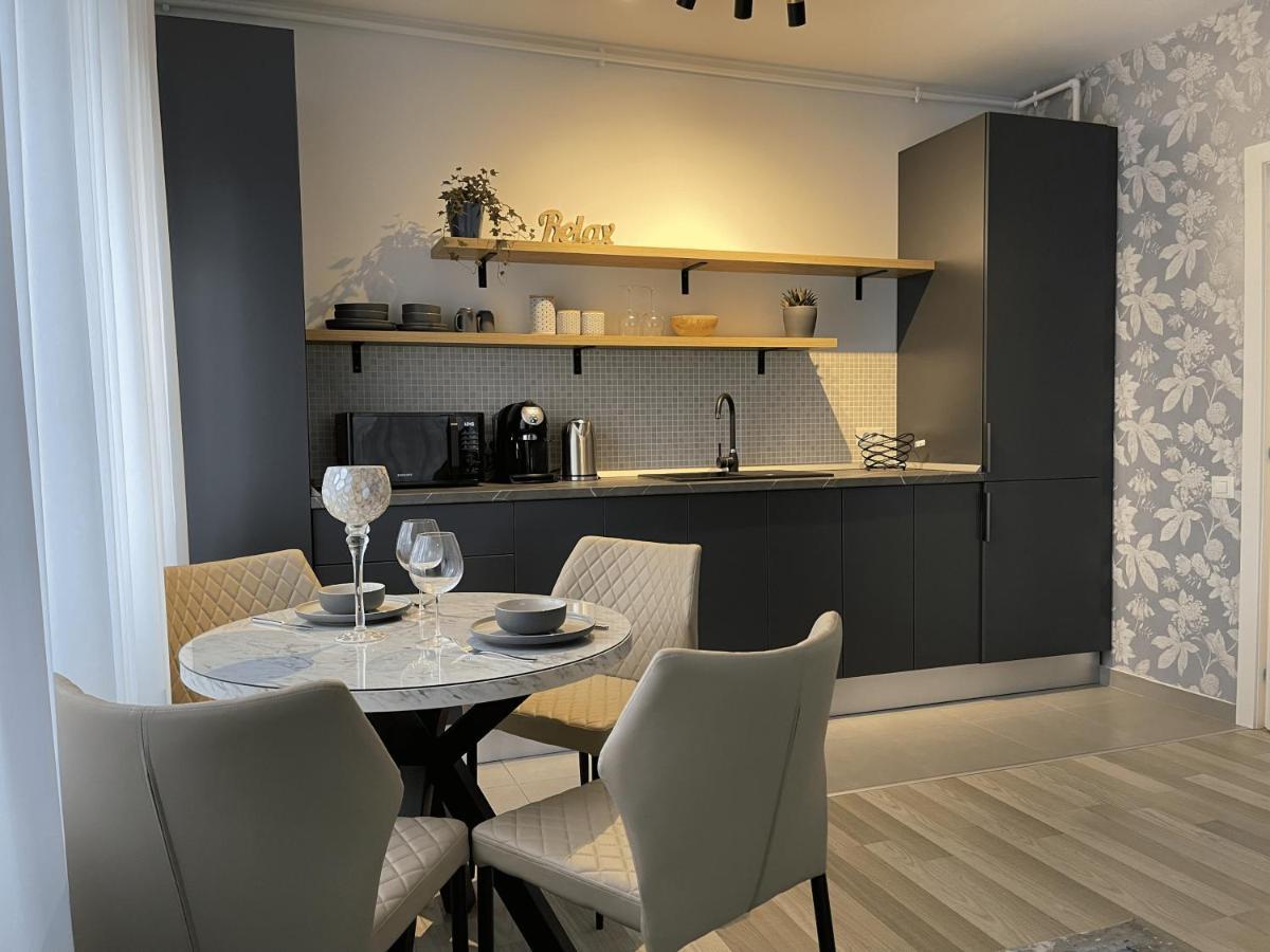 Karol Suites Bukarest Exteriör bild